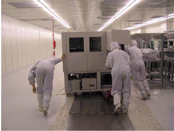 上海無塵車間設(shè)備搬運(yùn)作業(yè)