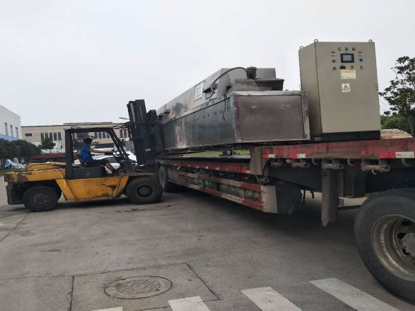 清洗機(jī)搬運(yùn)